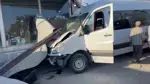 Li Rihayê otobusa karkeran li dikanekê qelibî: 10 kes birîndar bûn